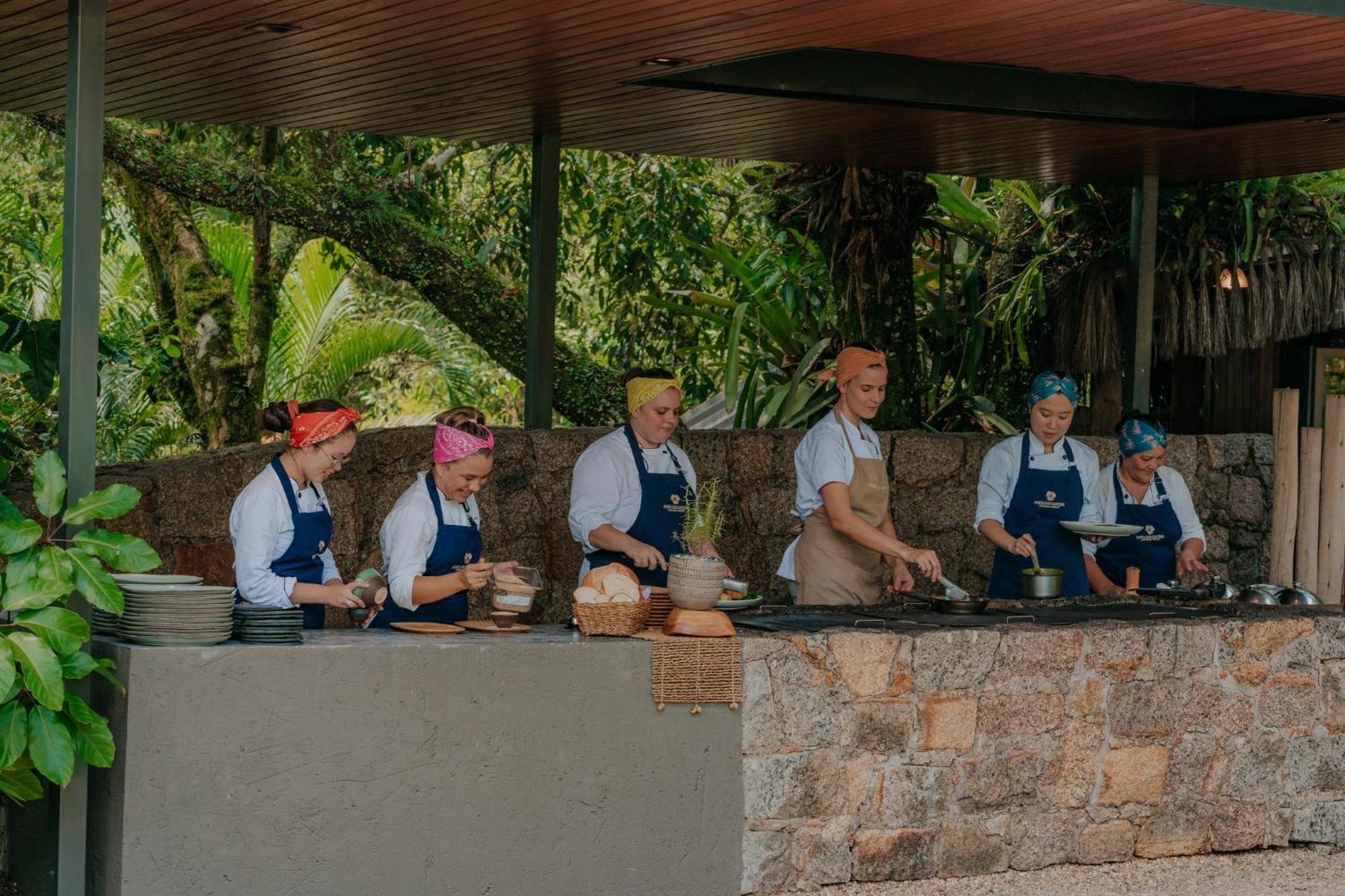Ponta Dos Ganchos Hotel Governador Celso Ramos Buitenkant foto